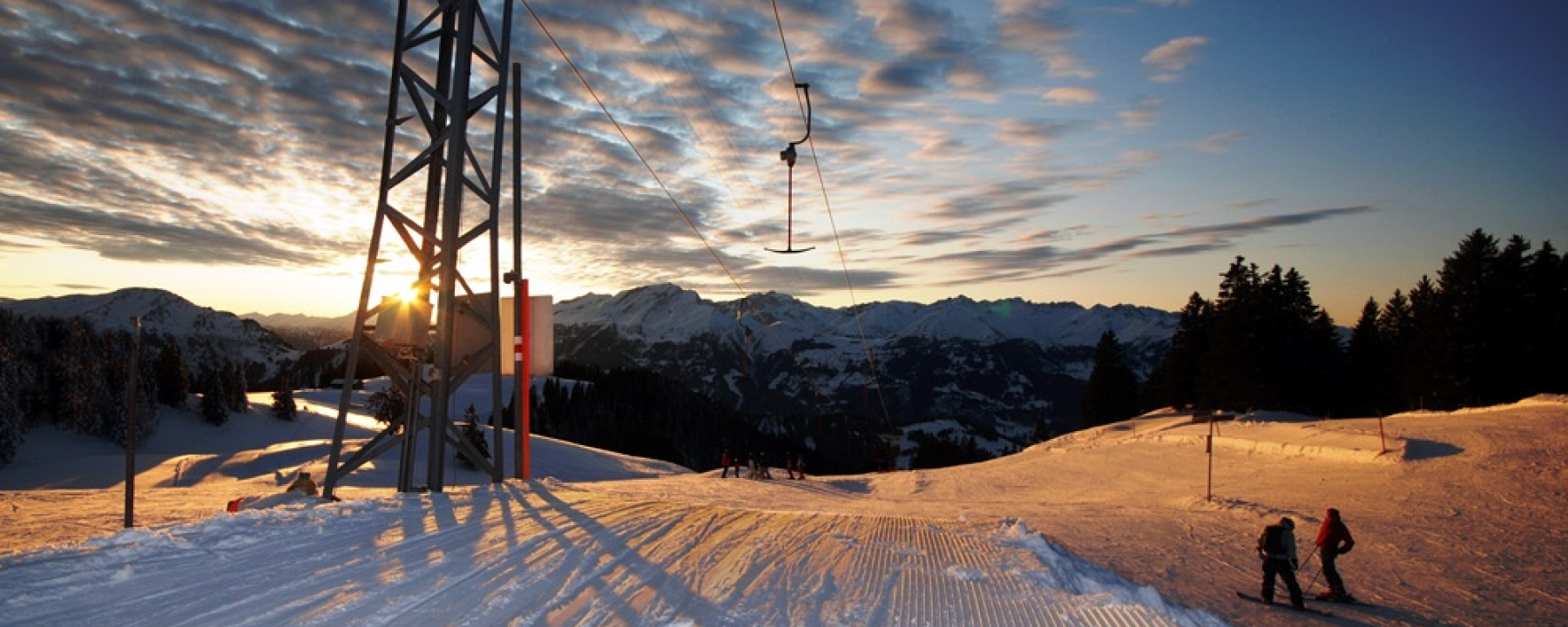 Sonnenuntergang beim Skilift Grüsch Danusa