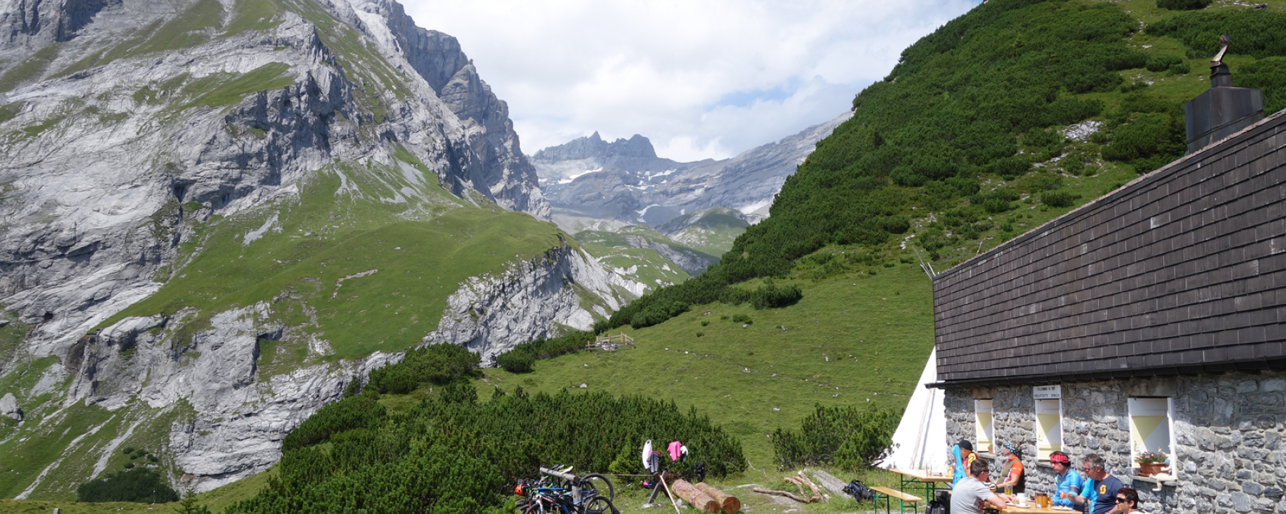 Ringelspitzhütte mit UNESCO-Panorama