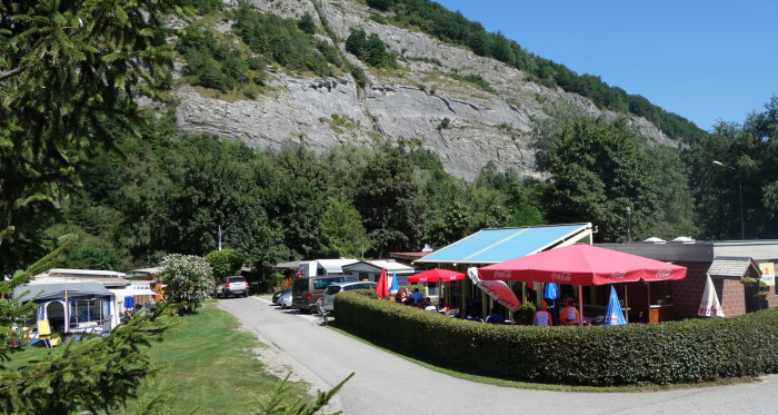 Empfang mit Restaurant und Shop Empfang mit Restaurant und Shop
