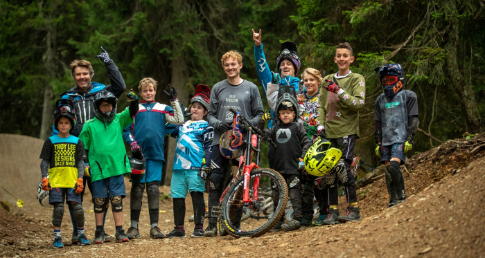 Thomas Genon mit Bikepark Kids