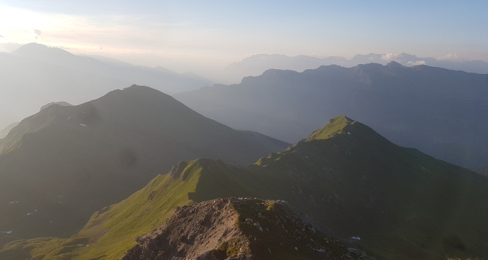 Atemberaubende Aussicht vom Schwarzhorn, dem höchsten der Tschiertschner Gipfel