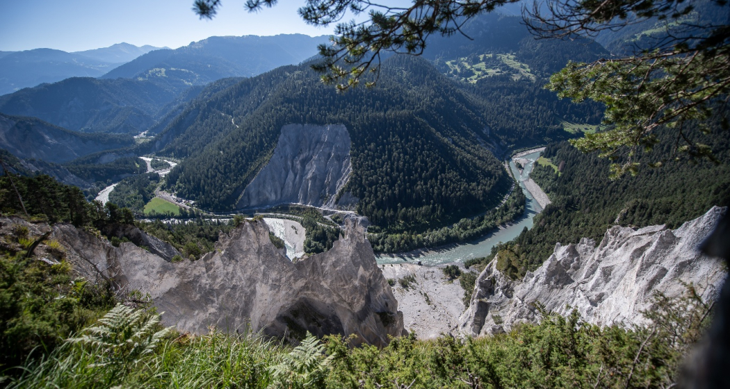 Blick in die Rheinschlucht | Route 260 Blick in die Rheinschlucht | Route 260
