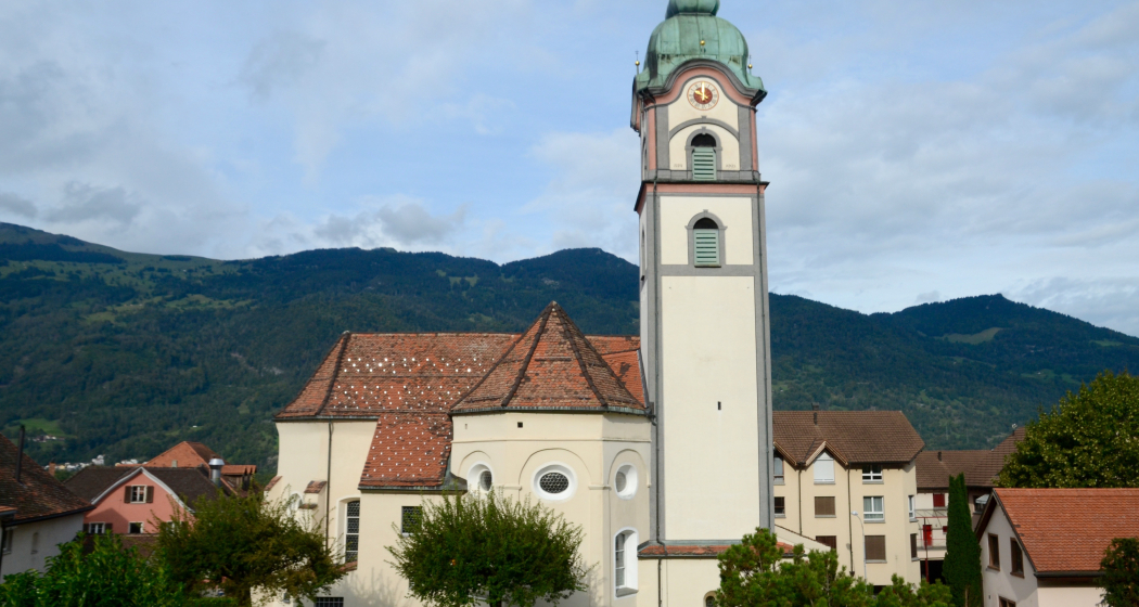 Katholische Kirche St. Peter und Paul Katholische Kirche St. Peter und Paul