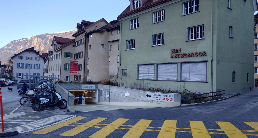 Einfahrt Parkhaus Arcas Einfahrt Parkhaus Arcas