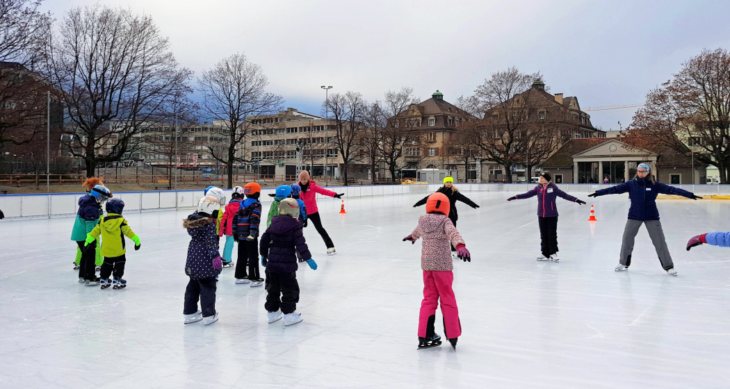 Eiskunstlauf schnuppern (gdl_837452997_image)