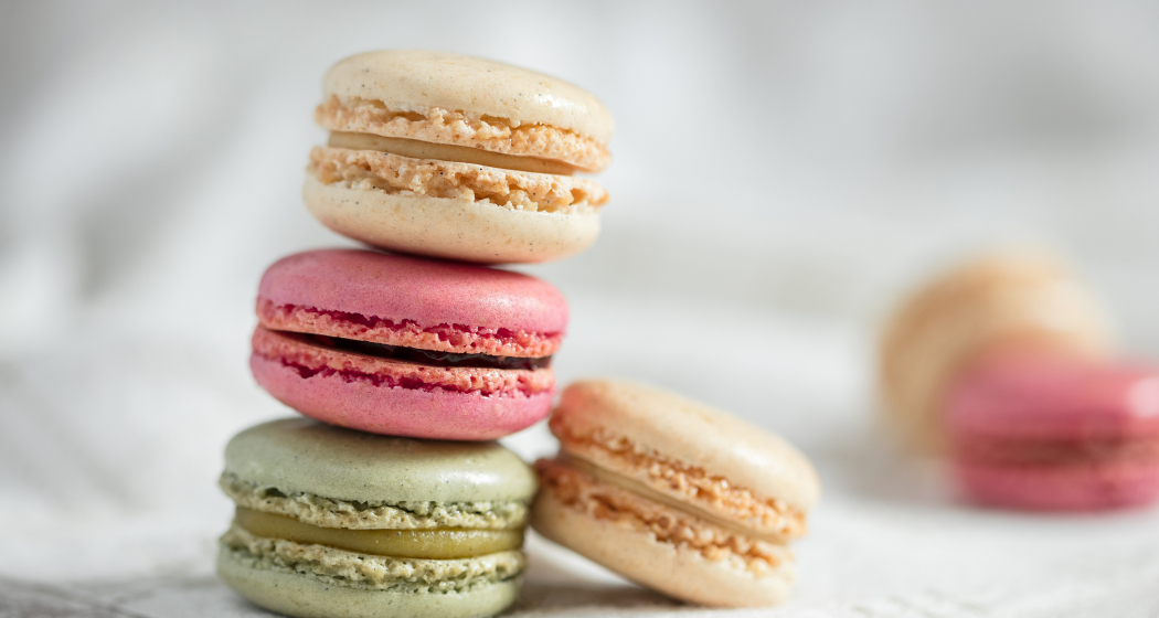 Macarons: süss, bunt und luftig (gdl_865193697_image)