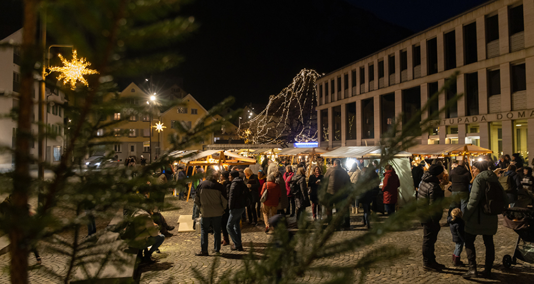 Weihnachtsmarkt Domat/Ems (gdl_892806026_image)