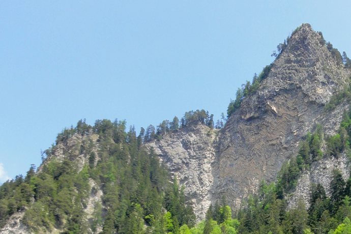 Striking: The Red Plate seen from below Striking: The Red Plate seen from below