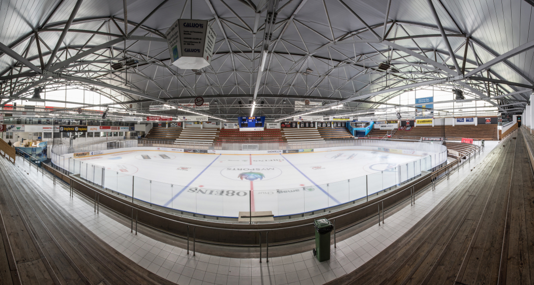 Eishalle Obere Au innen