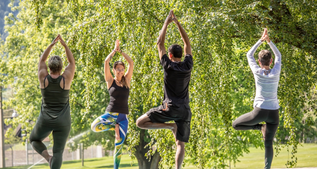 Yoga im Wald, Freibad Obere Au Chur, © Foto Bollhalder Yoga im Wald, Freibad Obere Au Chur