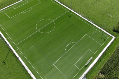 Kunstrasenplatz Obere Au Chur mit Drohne