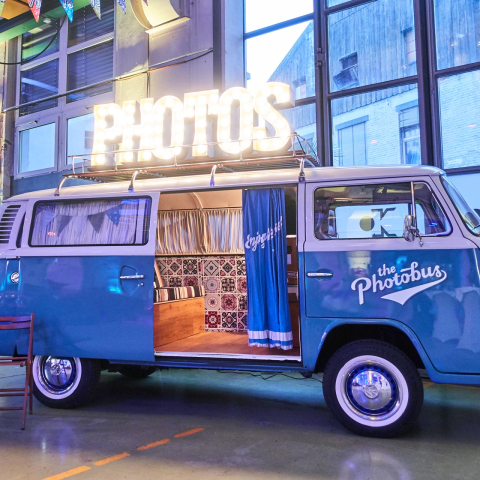 photobus_blue_velvet