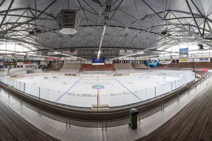 Eishalle Obere Au innen