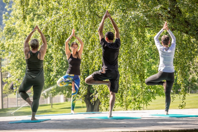Yoga im Wald, Freibad Obere Au Chur, © Foto Bollhalder Yoga im Wald, Freibad Obere Au Chur