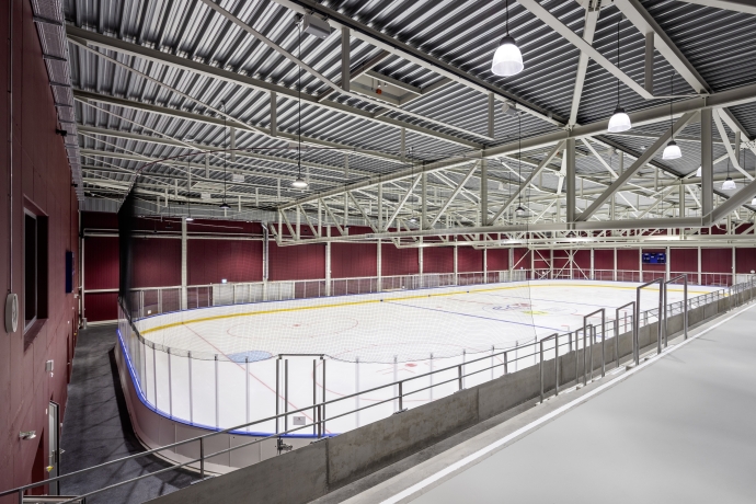 eislauf_obereau_trainingseishalle_innen_alicedasneves_1