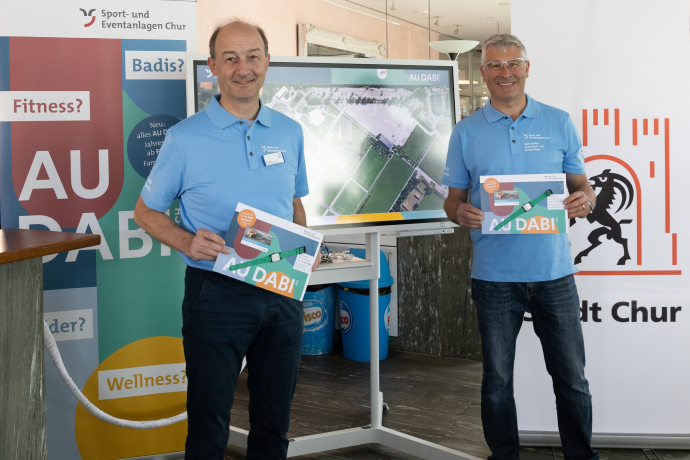 Lancierung AU DABI-Abo Urs Marti Stadtpräsident Chur, Raffael Mark, Leiter Sport- und Eventanlagen