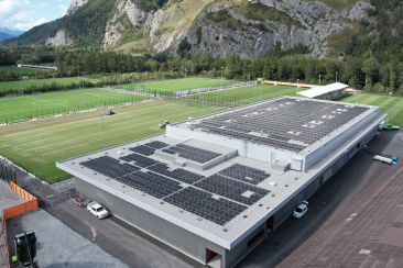 eis_obereau_trainingseishalle_pv-anlage_rmark